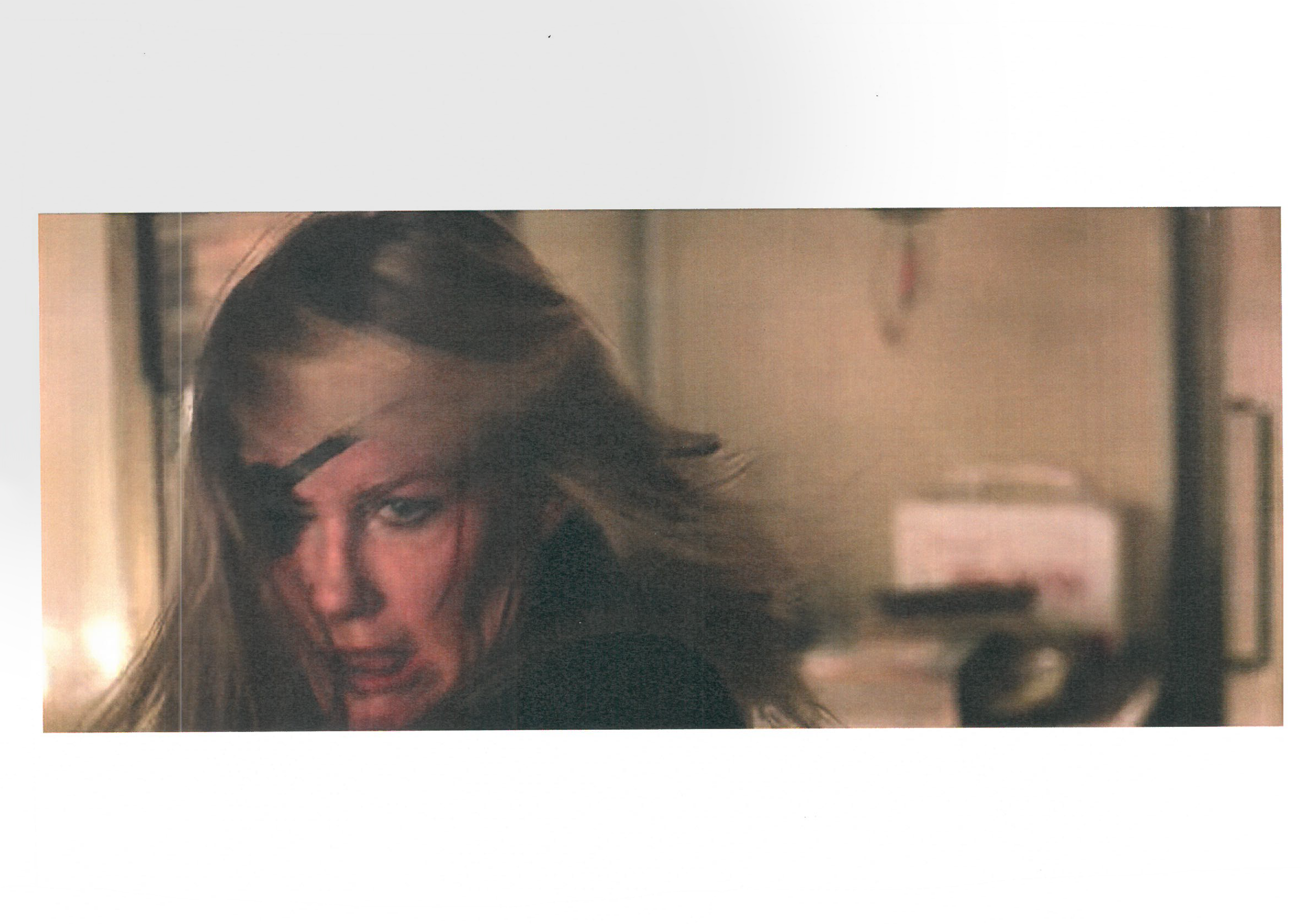 Escaneo de fotocopia de un fotograma de Kill Bill: Volumen 2 (2004), de Quentin Tarantino, en el que aparece Daryl Hannah